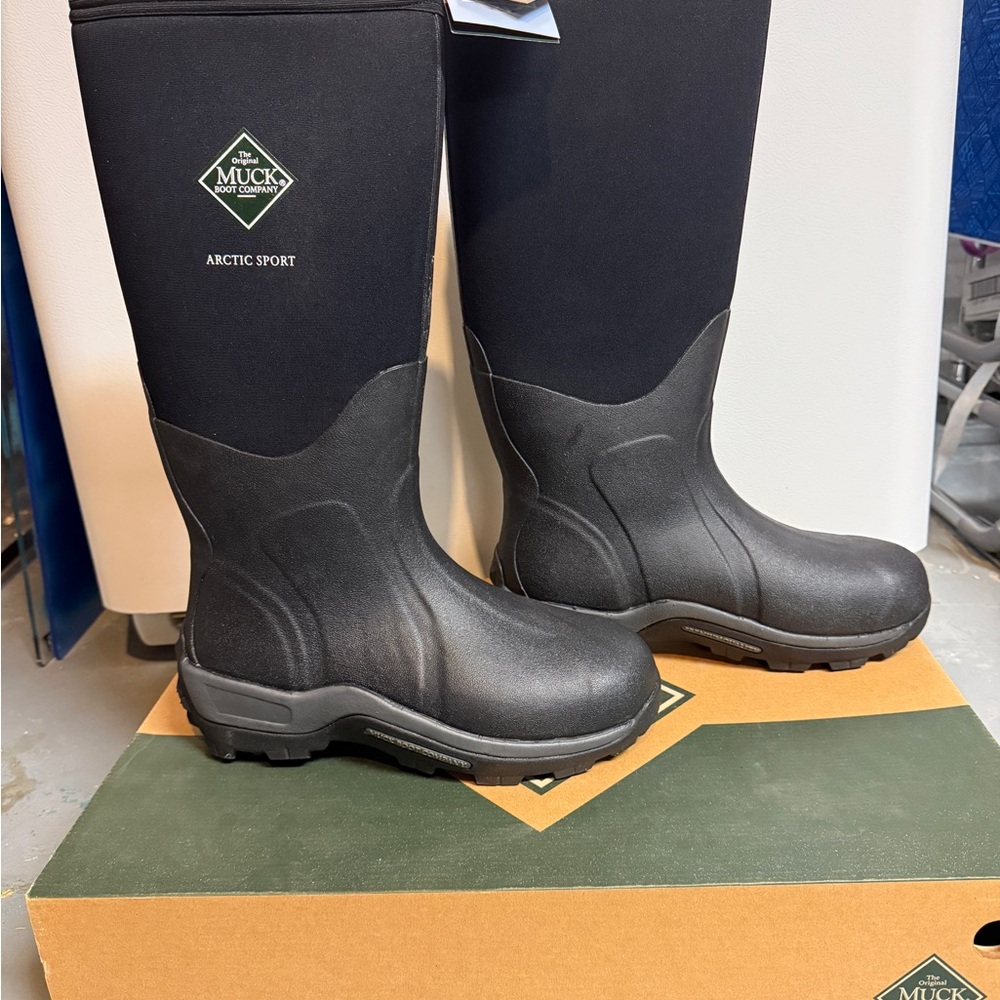 Muck Arctic Sport Black Men's Tall Boots Size 10